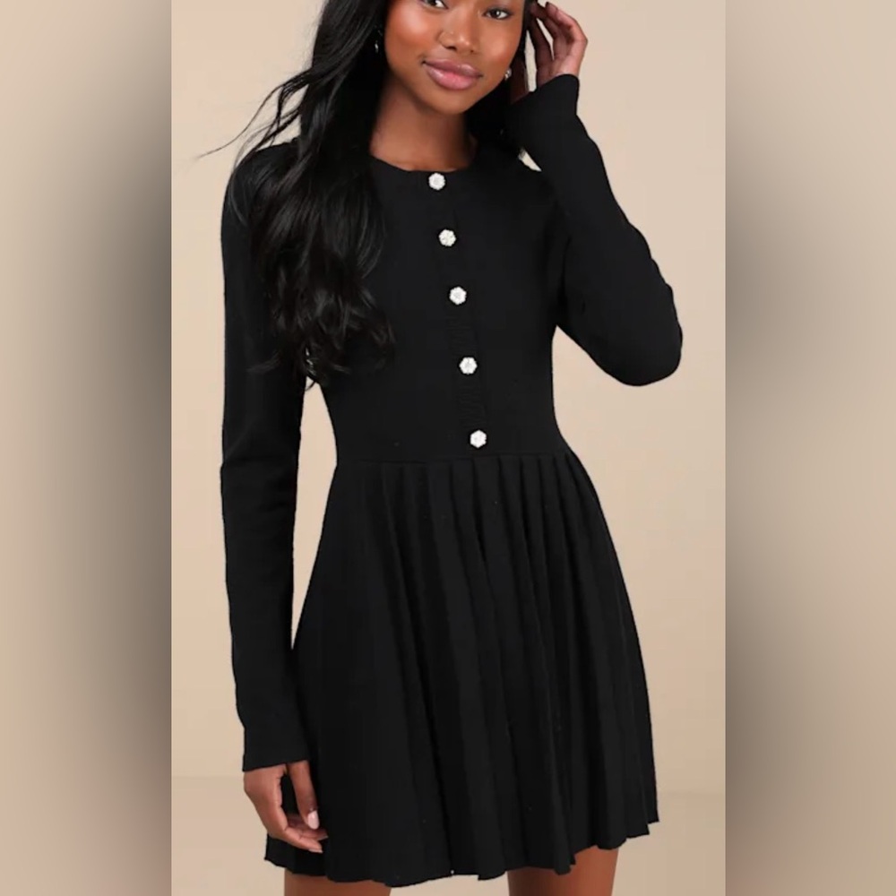 Lulus NWT “Beyond Sweet” Black Pearl Pleated Mini Sweater Dress. Size Large.